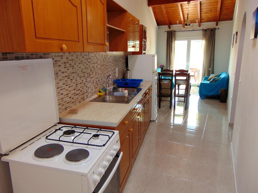 Villa Skabus - Apartment Лиападес Екстериор снимка